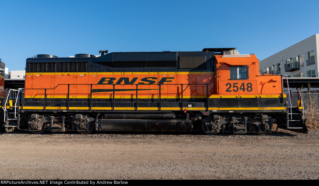 BNSF 2548